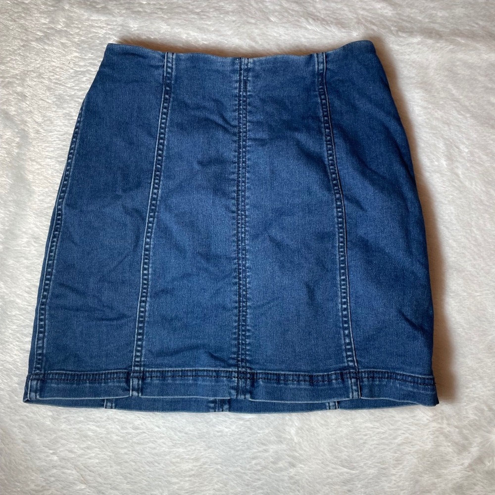 Free People Blue Denim Mini Skirt High Waisted Seam Detail Sz 6 Y2K Indie Sleaze